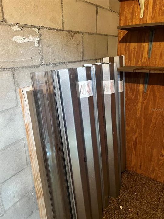 待售: $227,000 (2 贝兹, 2 浴室, 888 平方英尺)