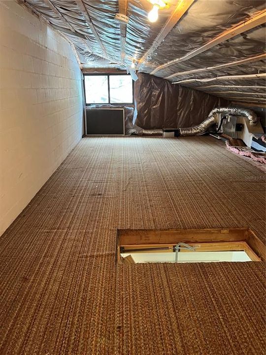 待售: $227,000 (2 贝兹, 2 浴室, 888 平方英尺)