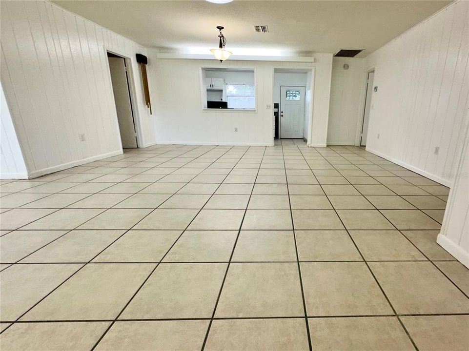 На продажу: $490,000 (6 спален, 0 ванн, 3132 Квадратных фут)