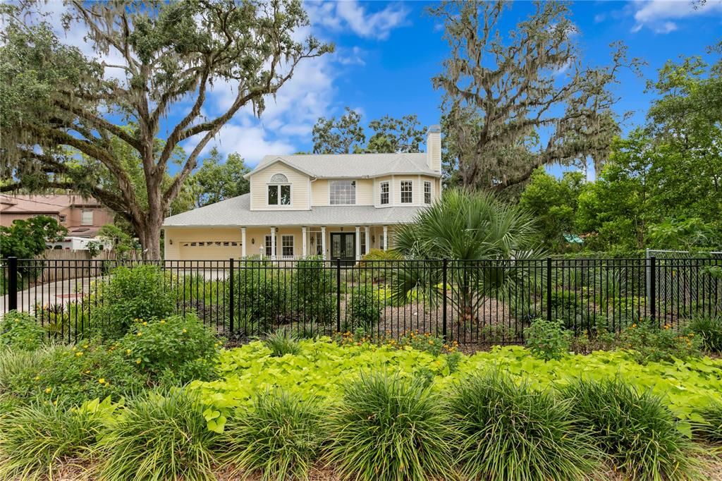 合同活跃: $875,000 (4 贝兹, 3 浴室, 3024 平方英尺)