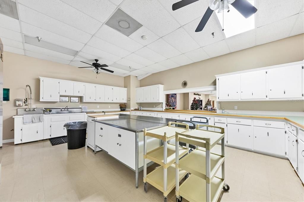 Activo con contrato: $150,000 (2 camas, 2 baños, 1100 Pies cuadrados)