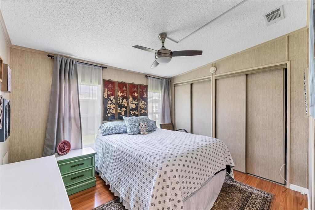 Activo con contrato: $150,000 (2 camas, 2 baños, 1100 Pies cuadrados)