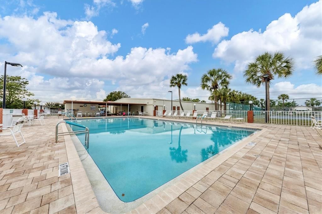 Activo con contrato: $150,000 (2 camas, 2 baños, 1100 Pies cuadrados)