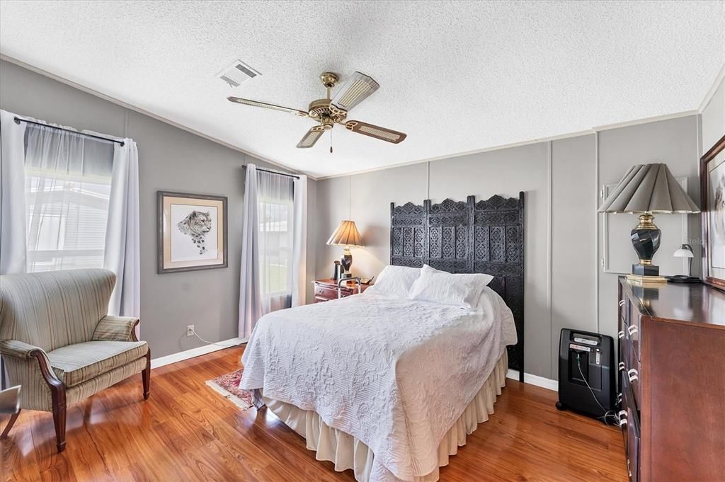 Activo con contrato: $150,000 (2 camas, 2 baños, 1100 Pies cuadrados)