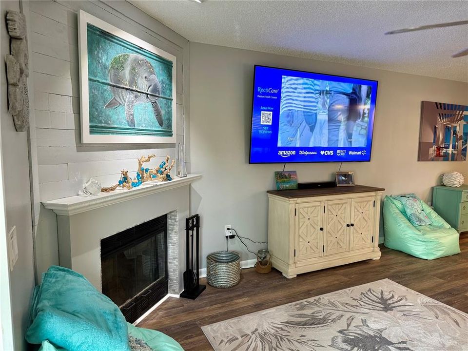 For Rent: $3,200 (2 beds, 2 baths, 1543 Square Feet)