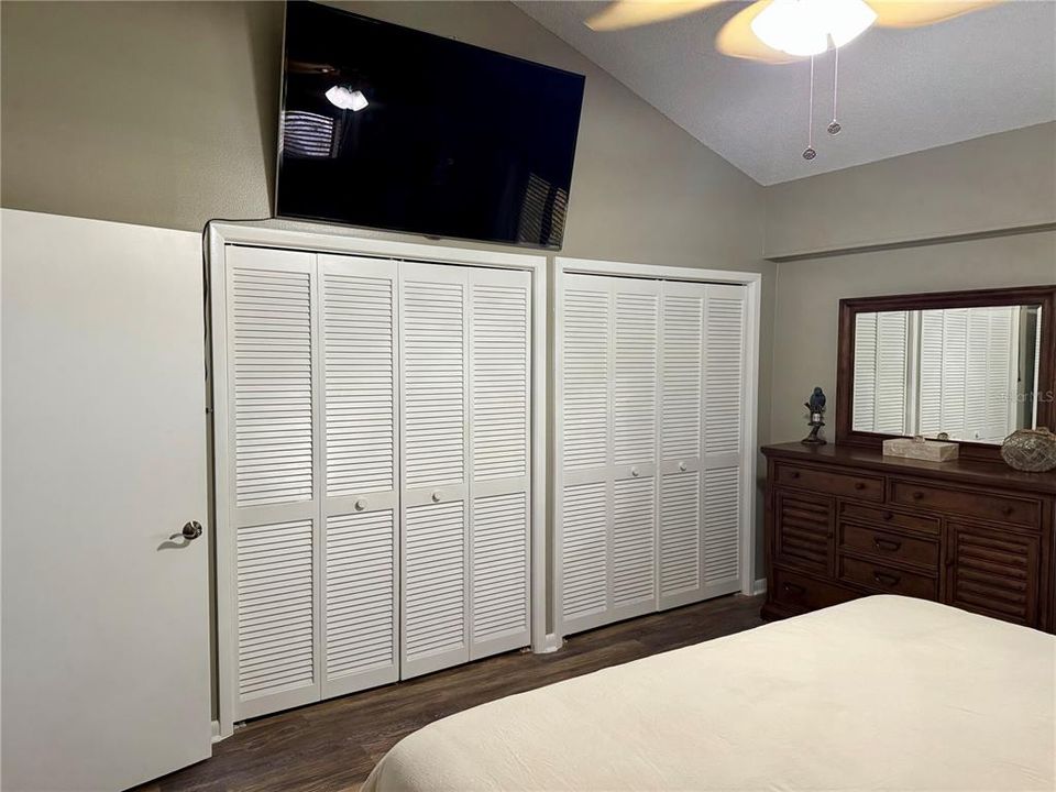 For Rent: $3,200 (2 beds, 2 baths, 1543 Square Feet)