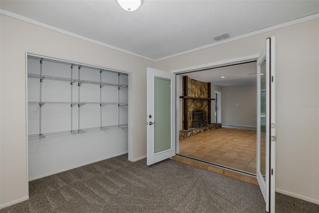 Active With Contract: $505,000 (4 beds, 2 baths, 2837 Square Feet)