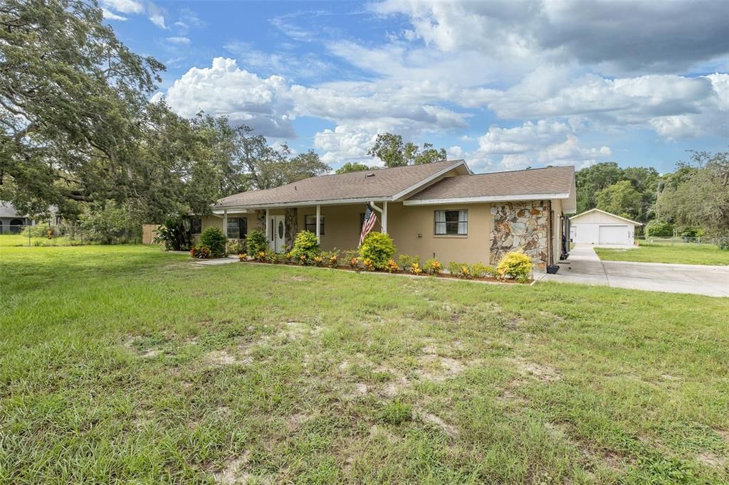 Active With Contract: $505,000 (4 beds, 2 baths, 2837 Square Feet)