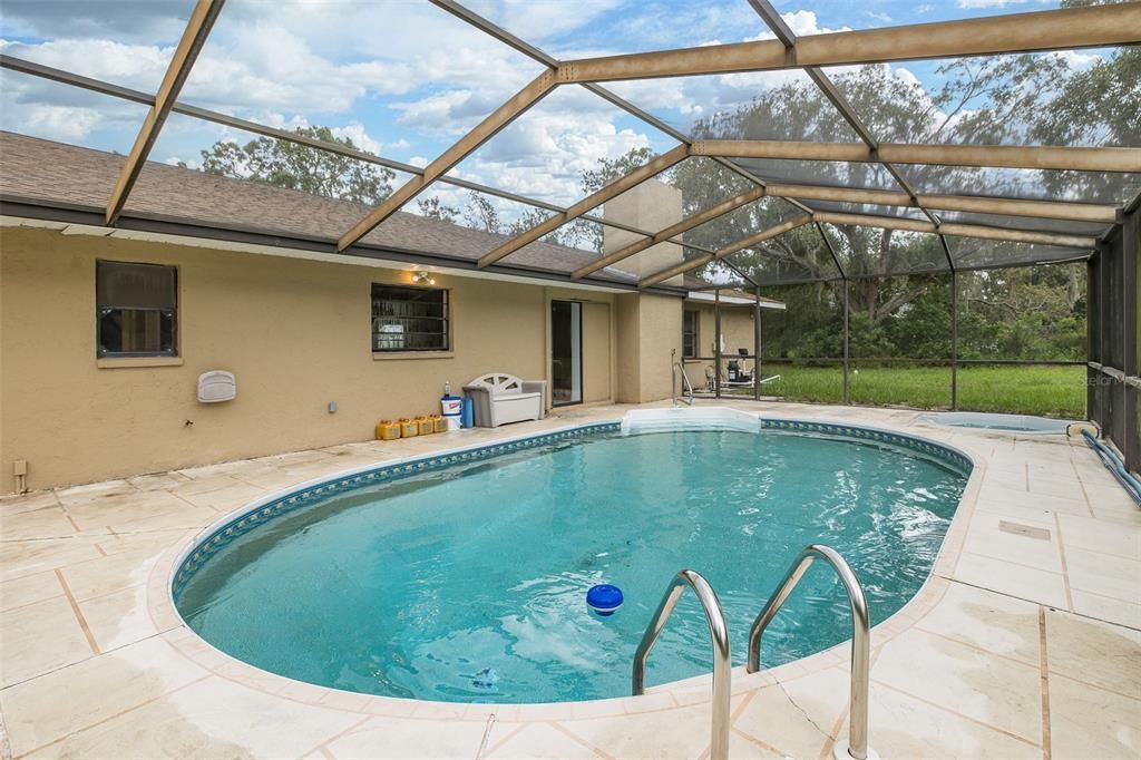 Active With Contract: $505,000 (4 beds, 2 baths, 2837 Square Feet)