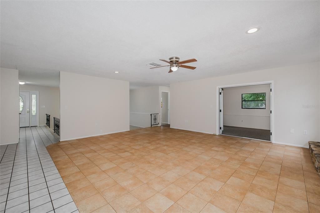 Active With Contract: $505,000 (4 beds, 2 baths, 2837 Square Feet)