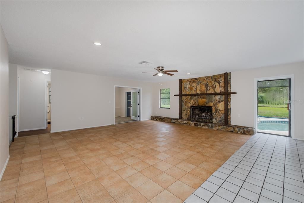 Active With Contract: $505,000 (4 beds, 2 baths, 2837 Square Feet)