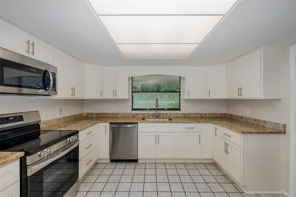 Active With Contract: $505,000 (4 beds, 2 baths, 2837 Square Feet)