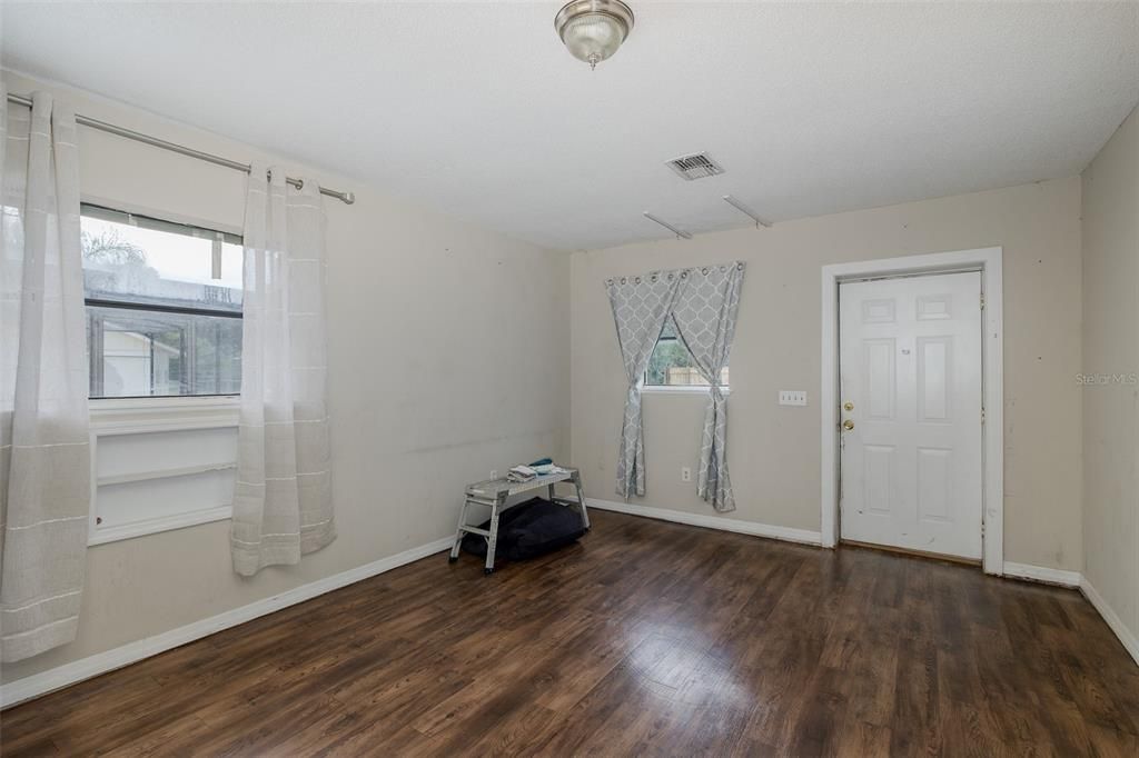 Active With Contract: $505,000 (4 beds, 2 baths, 2837 Square Feet)