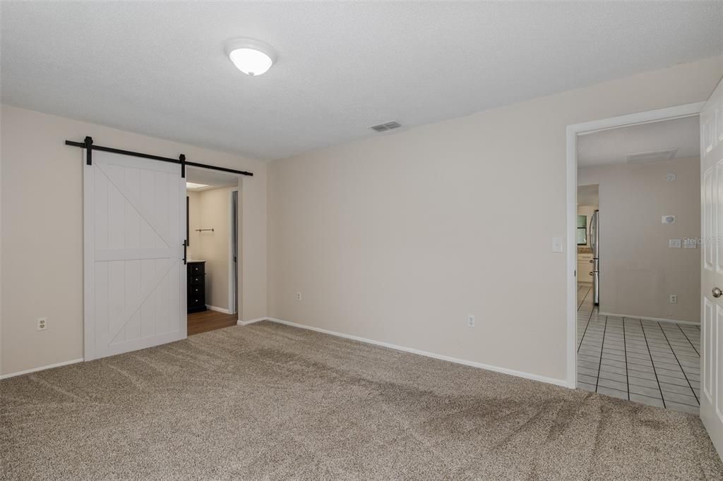 Active With Contract: $505,000 (4 beds, 2 baths, 2837 Square Feet)