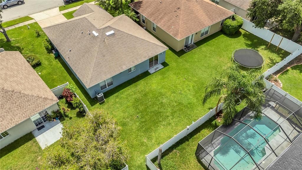 合同活跃: $314,900 (3 贝兹, 2 浴室, 1535 平方英尺)