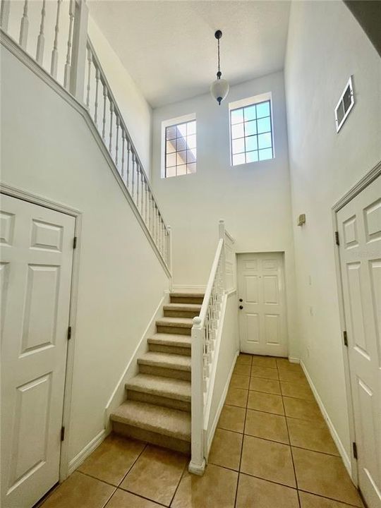 For Sale: $266,950 (2 beds, 2 baths, 1373 Square Feet)