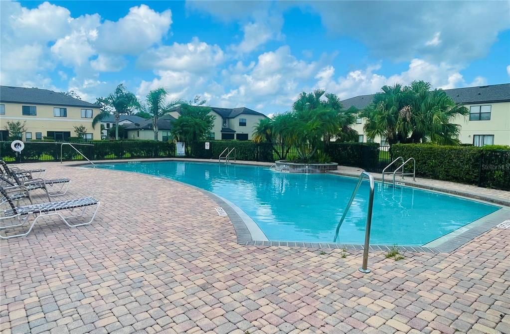 For Sale: $266,950 (2 beds, 2 baths, 1373 Square Feet)