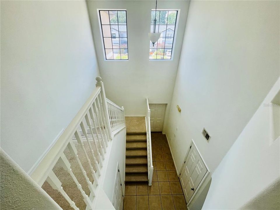 For Sale: $266,950 (2 beds, 2 baths, 1373 Square Feet)