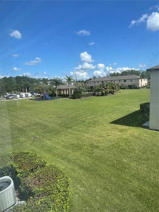 For Sale: $266,950 (2 beds, 2 baths, 1373 Square Feet)