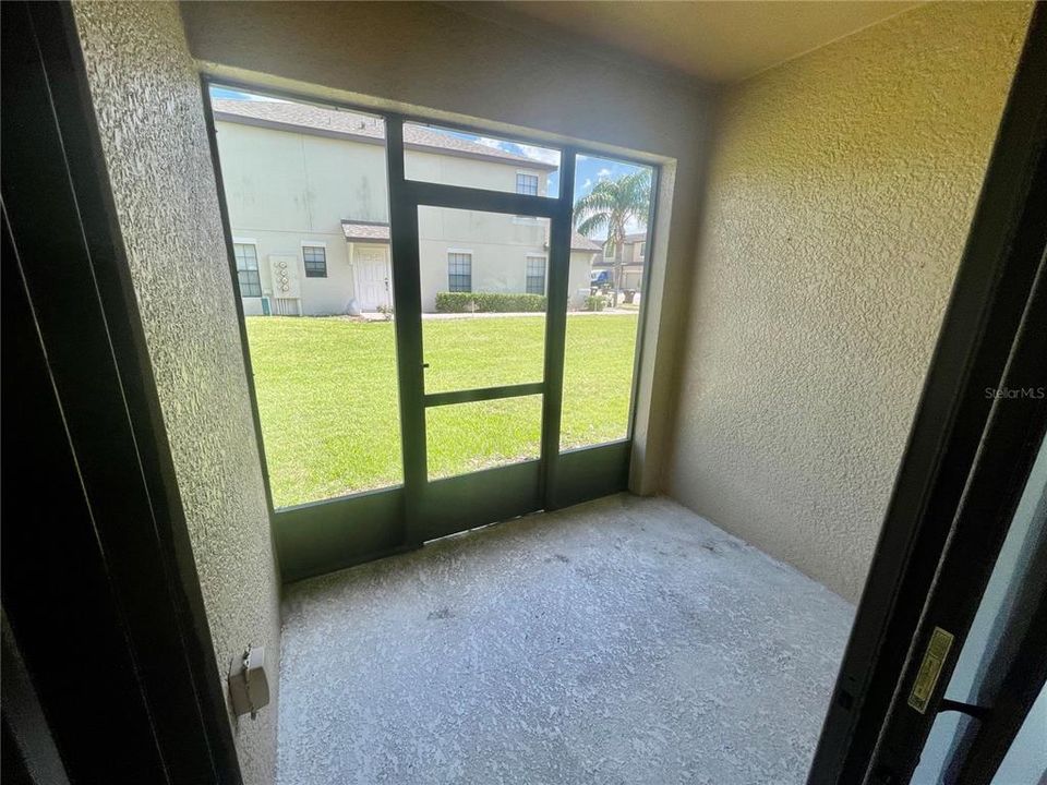 For Sale: $266,950 (2 beds, 2 baths, 1373 Square Feet)