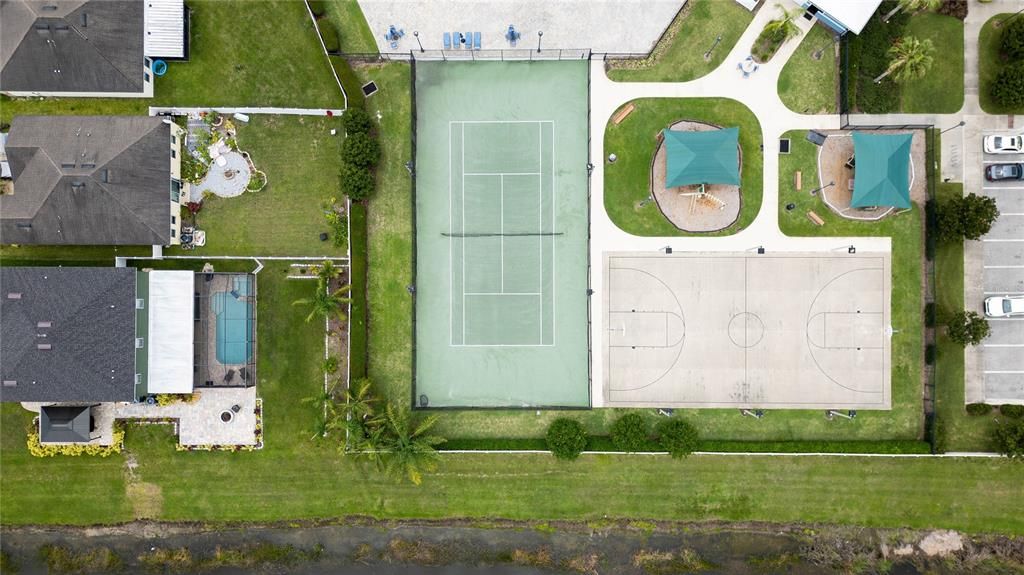 На продажу: $319,900 (3 спален, 2 ванн, 1767 Квадратных фут)