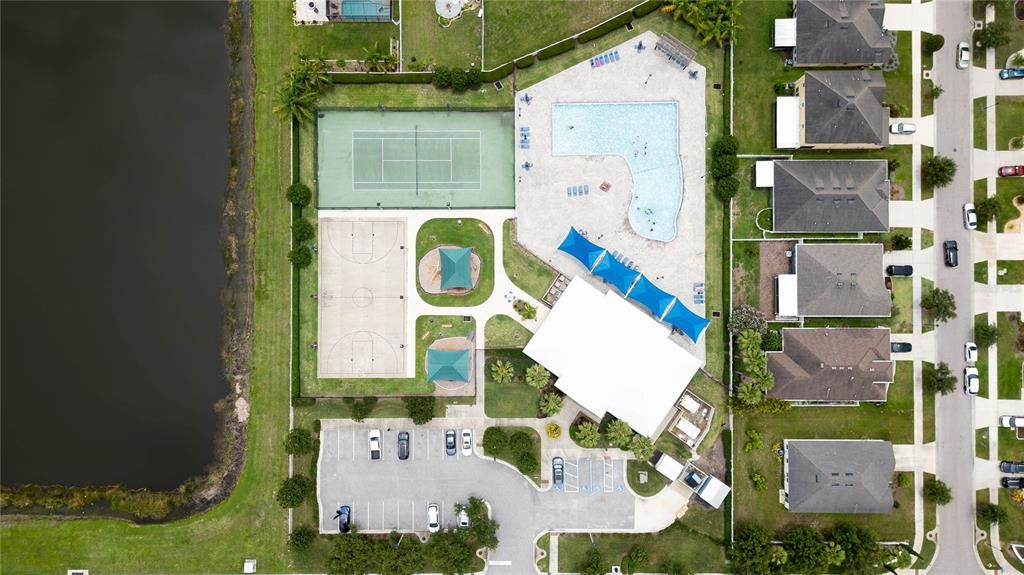 На продажу: $319,900 (3 спален, 2 ванн, 1767 Квадратных фут)