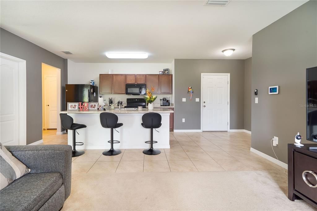 На продажу: $319,900 (3 спален, 2 ванн, 1767 Квадратных фут)