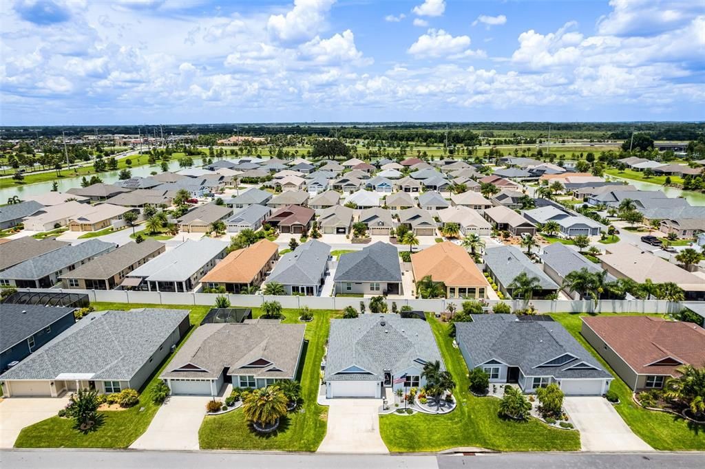 Activo con contrato: $430,000 (3 camas, 2 baños, 1531 Pies cuadrados)