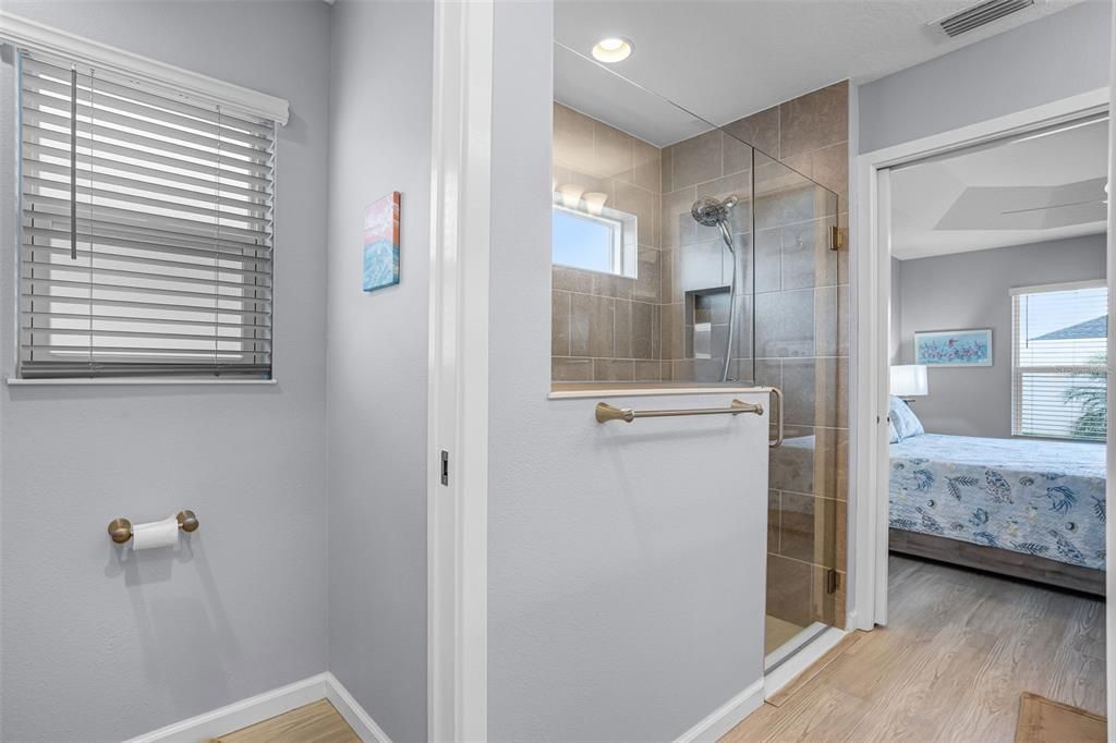 Activo con contrato: $430,000 (3 camas, 2 baños, 1531 Pies cuadrados)