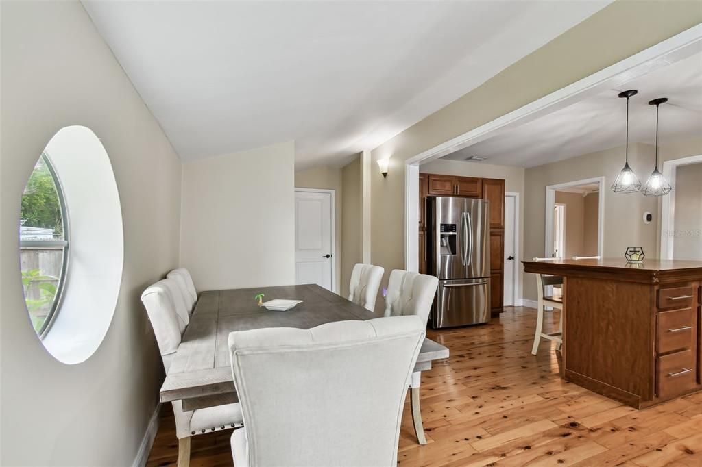 待售: $365,000 (3 贝兹, 2 浴室, 1097 平方英尺)