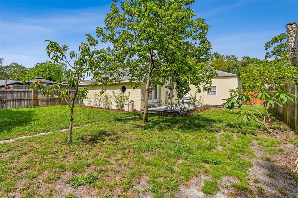 待售: $365,000 (3 贝兹, 2 浴室, 1097 平方英尺)