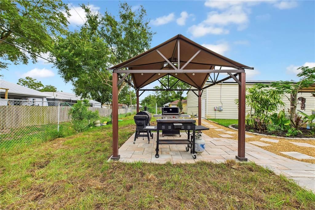 На продажу: $529,900 (3 спален, 2 ванн, 1860 Квадратных фут)