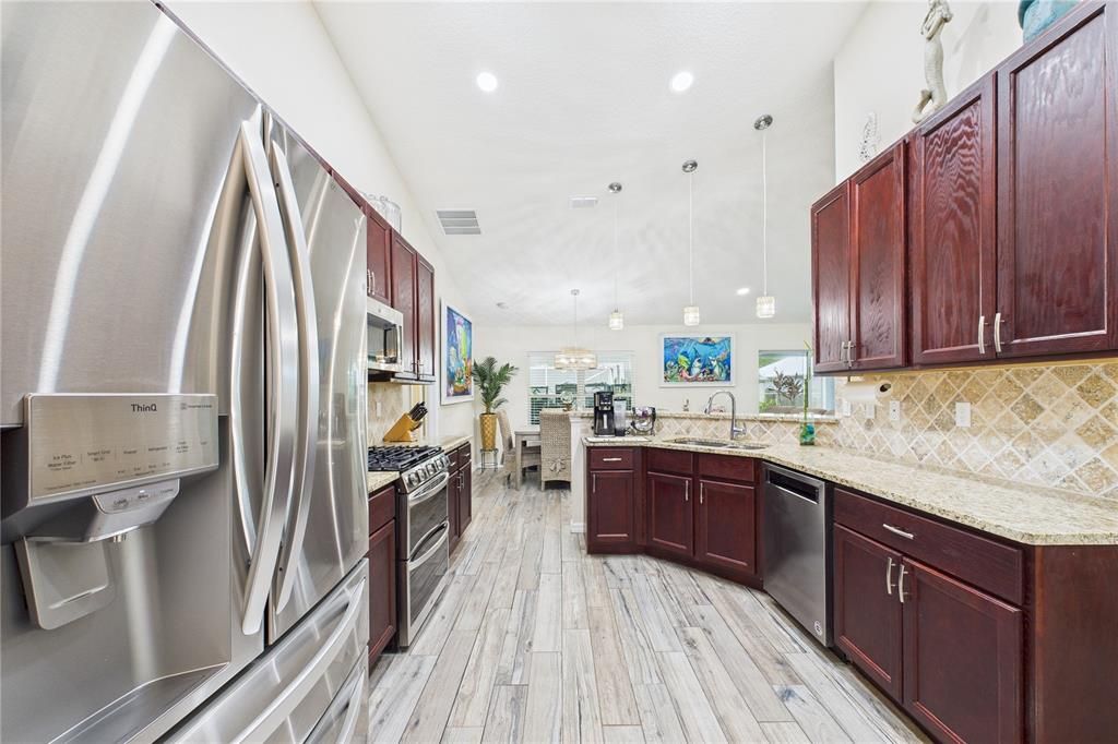 На продажу: $529,900 (3 спален, 2 ванн, 1860 Квадратных фут)