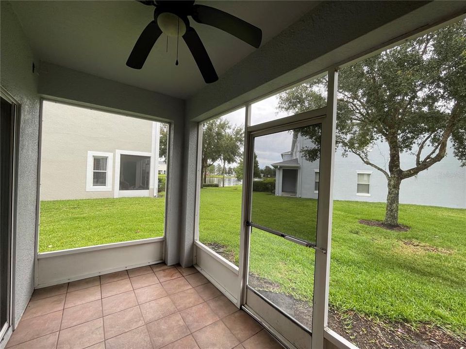 Под контрактом: $1,995 (2 спален, 2 ванн, 1071 Квадратных фут)