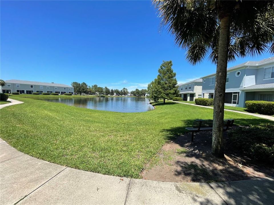 Под контрактом: $1,995 (2 спален, 2 ванн, 1071 Квадратных фут)