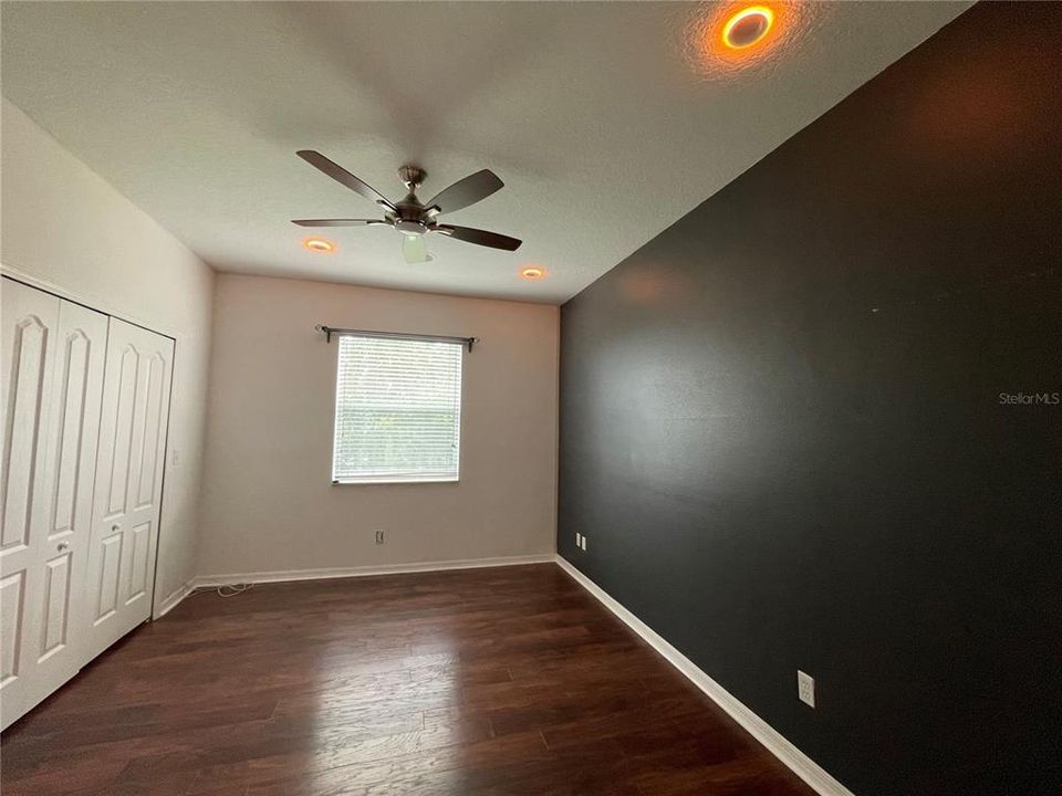 Под контрактом: $1,995 (2 спален, 2 ванн, 1071 Квадратных фут)