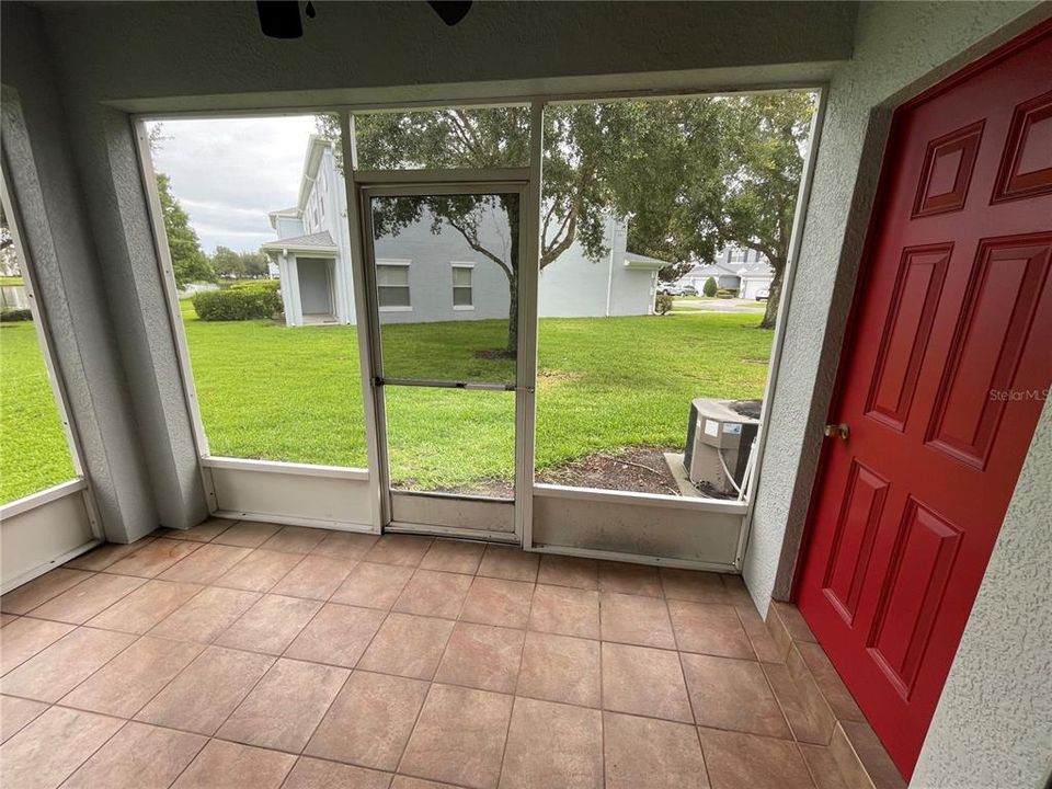 Под контрактом: $1,995 (2 спален, 2 ванн, 1071 Квадратных фут)