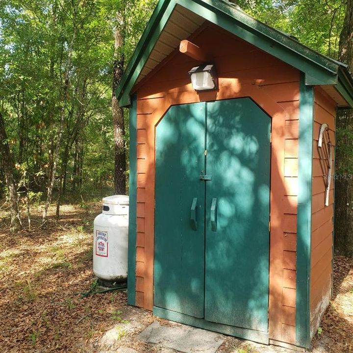 На продажу: $599,900 (2 спален, 2 ванн, 1698 Квадратных фут)