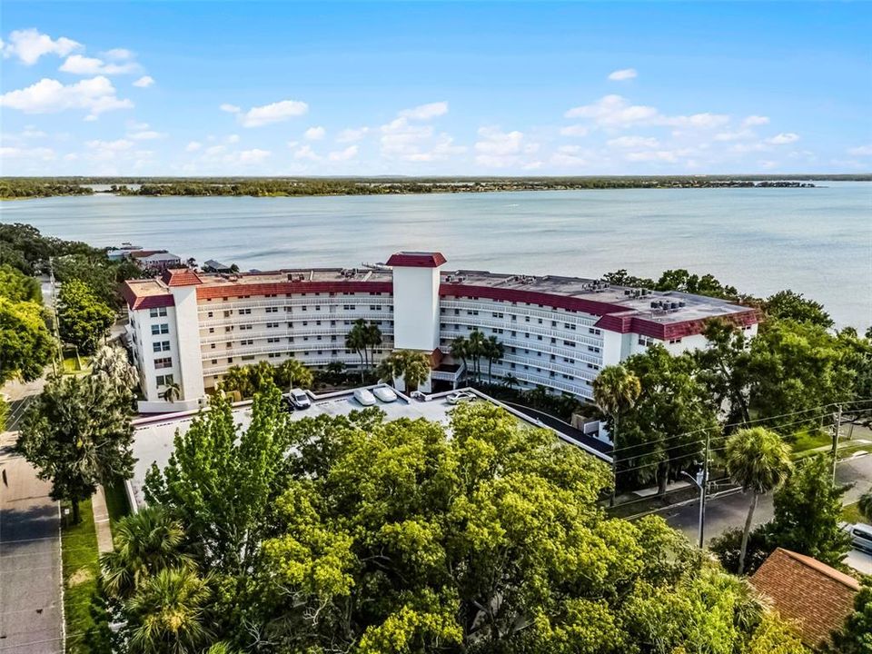 待售: $219,900 (1 贝兹, 1 浴室, 585 平方英尺)