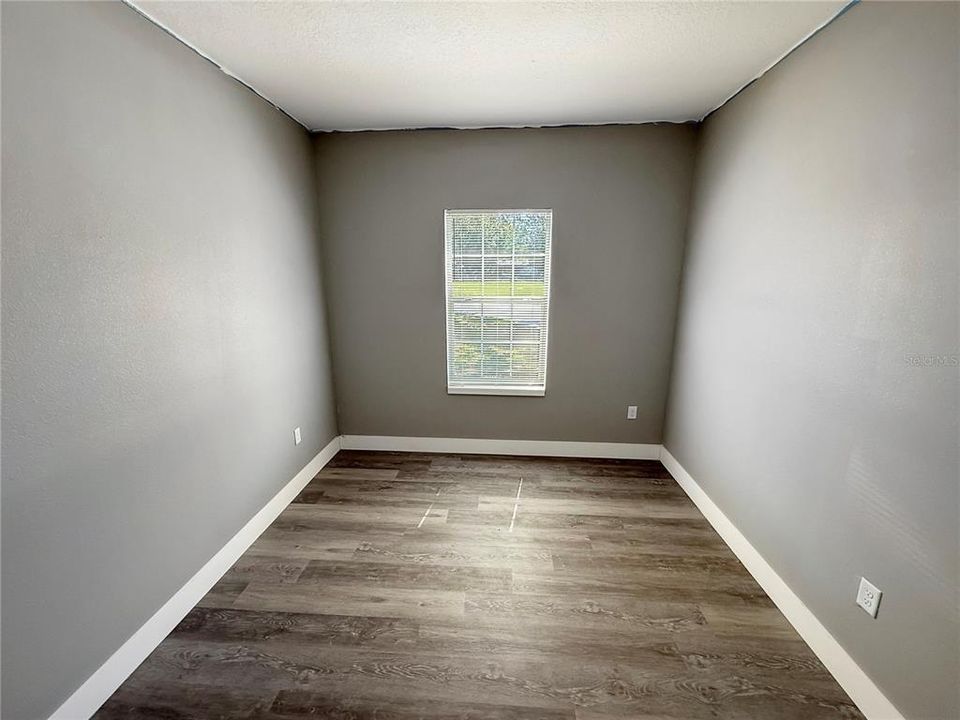 For Rent: $1,550 (3 beds, 2 baths, 1005 Square Feet)