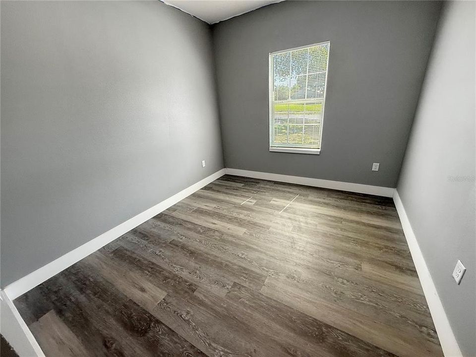 For Rent: $1,550 (3 beds, 2 baths, 1005 Square Feet)