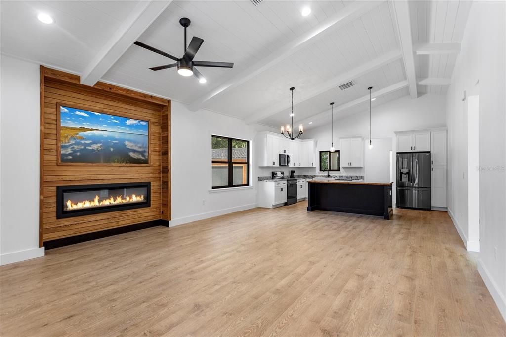 En Venta: $720,000 (3 camas, 2 baños, 1544 Pies cuadrados)