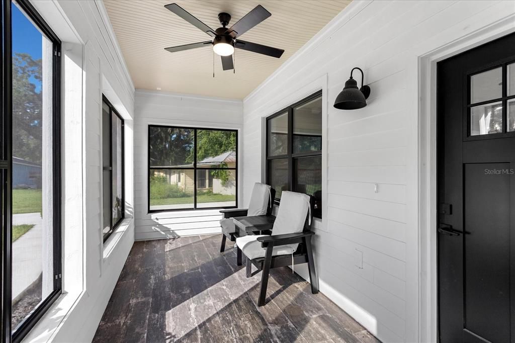 En Venta: $720,000 (3 camas, 2 baños, 1544 Pies cuadrados)