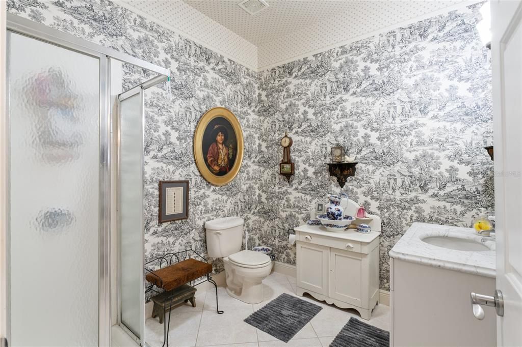 For Sale: $1,050,000 (3 beds, 2 baths, 2303 Square Feet)