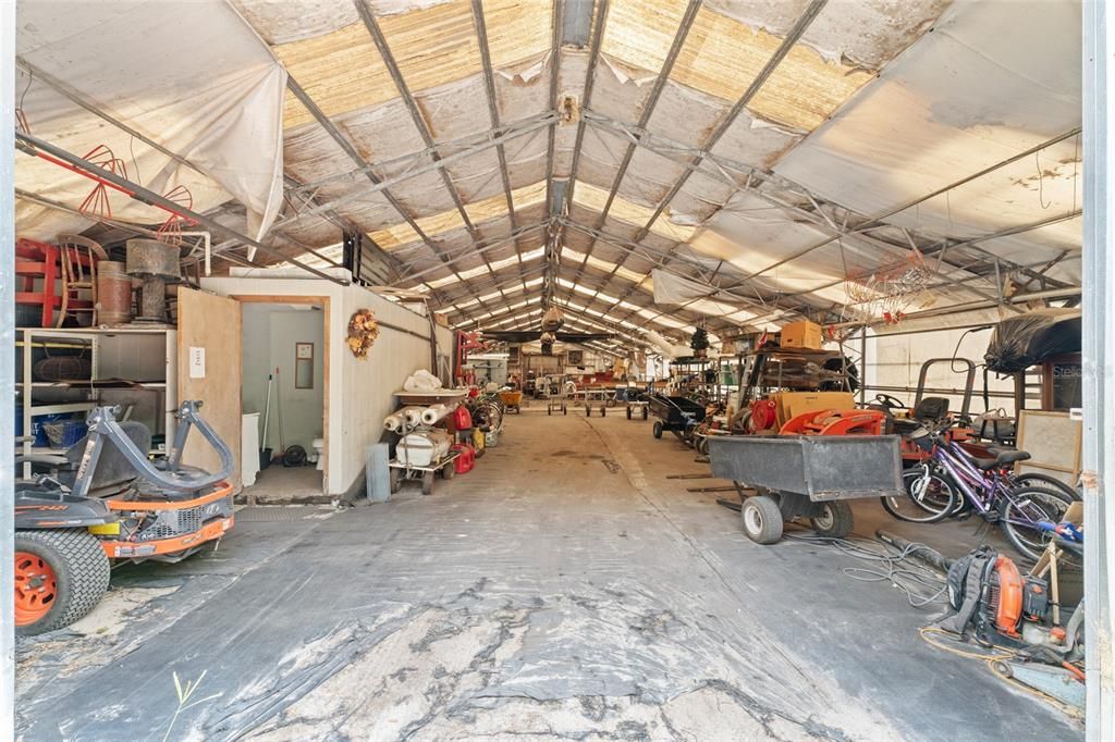 For Sale: $1,050,000 (3 beds, 2 baths, 2303 Square Feet)