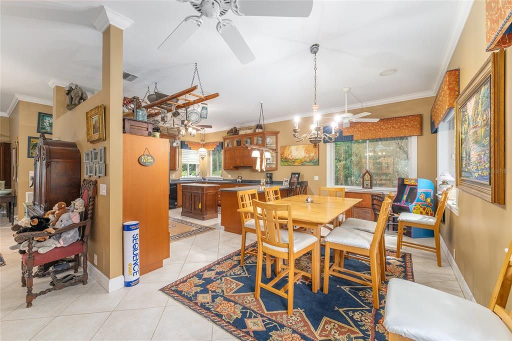 For Sale: $1,050,000 (3 beds, 2 baths, 2303 Square Feet)