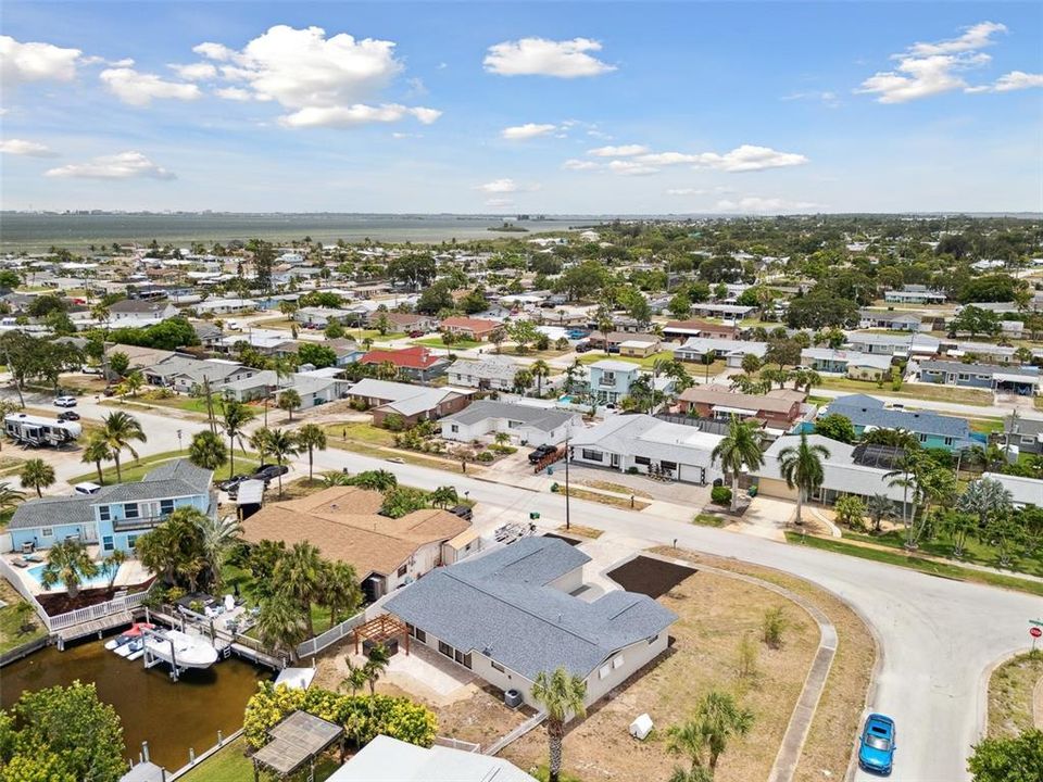 For Sale: $598,000 (3 beds, 2 baths, 1768 Square Feet)