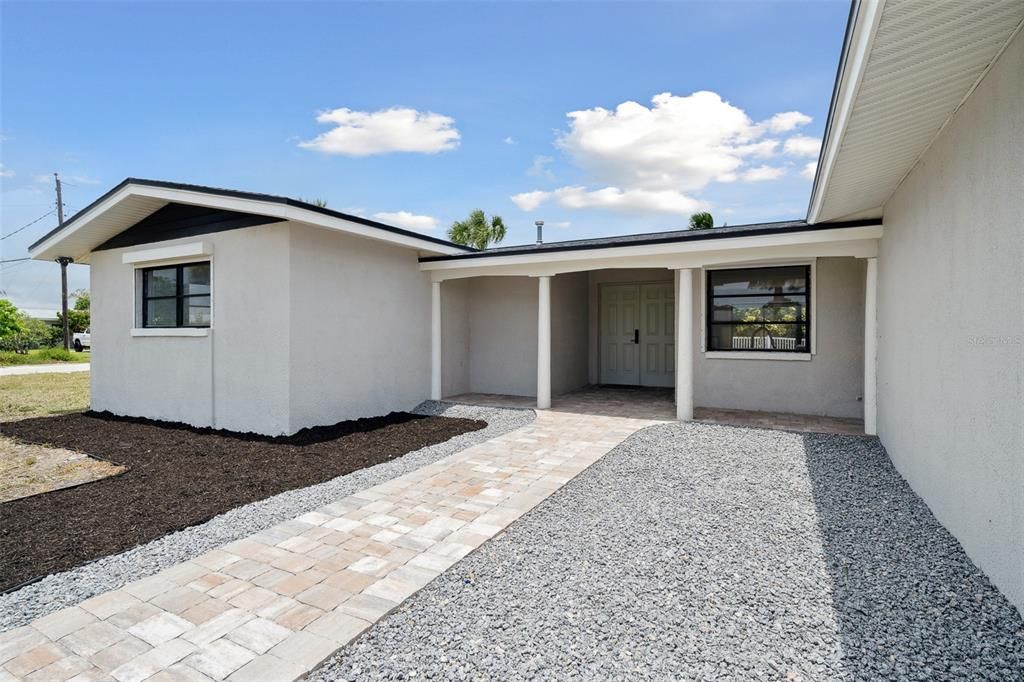 For Sale: $598,000 (3 beds, 2 baths, 1768 Square Feet)