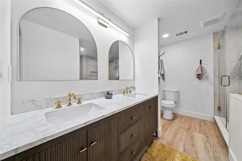 For Sale: $598,000 (3 beds, 2 baths, 1768 Square Feet)