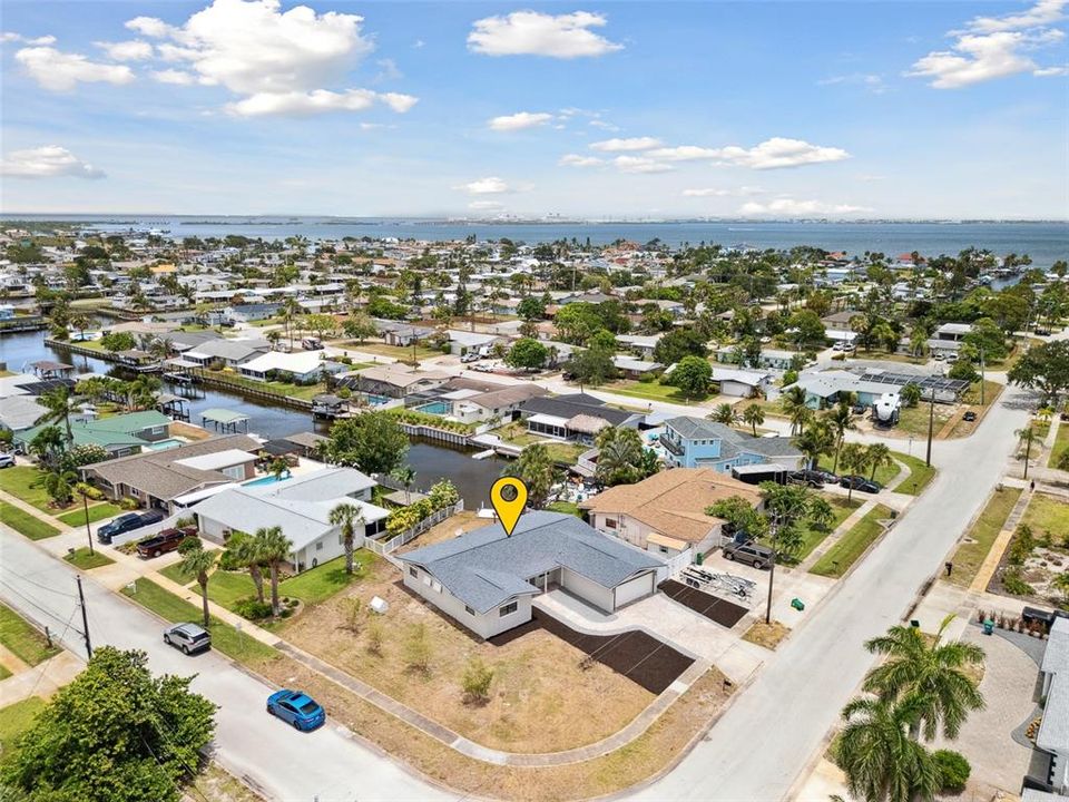 For Sale: $598,000 (3 beds, 2 baths, 1768 Square Feet)